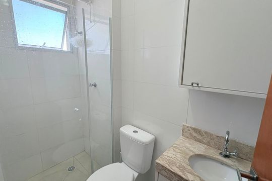 Banheiro de apartamento para alugar com 1 quarto, 25m² em Vila Constança, São Paulo