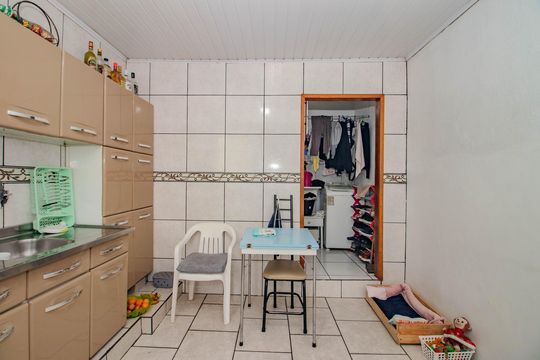 Cozinha e Área de Serviço de apartamento à venda com 1 quarto, 114m² em São João, Porto Alegre