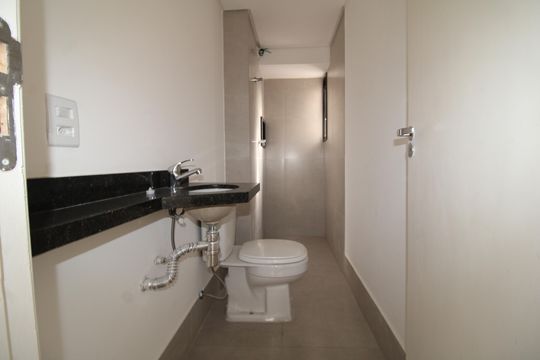 Banheiro de apartamento à venda com 2 quartos, 41m² em Jardim São Paulo, São Paulo