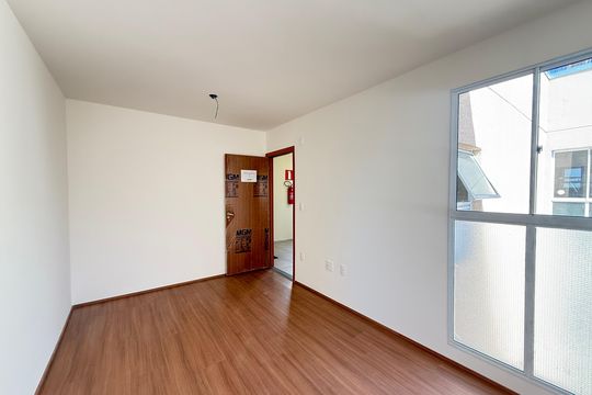 Sala de apartamento para alugar com 2 quartos, 45m² em Praia, Contagem