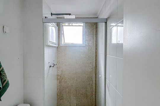 Banheiro de apartamento à venda com 2 quartos, 54m² em Penha de França, São Paulo