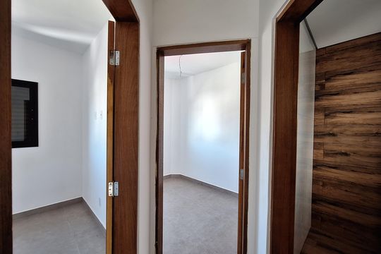 Corredor  de apartamento à venda com 2 quartos, 80m² em Jardim Alvorada, Santo André