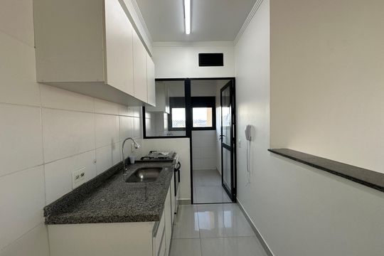 Cozinha de apartamento para alugar com 2 quartos, 59m² em Jardim Belval, Barueri