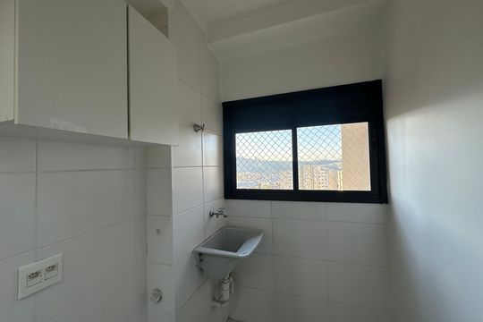 Área de Serviço de apartamento para alugar com 2 quartos, 59m² em Jardim Belval, Barueri