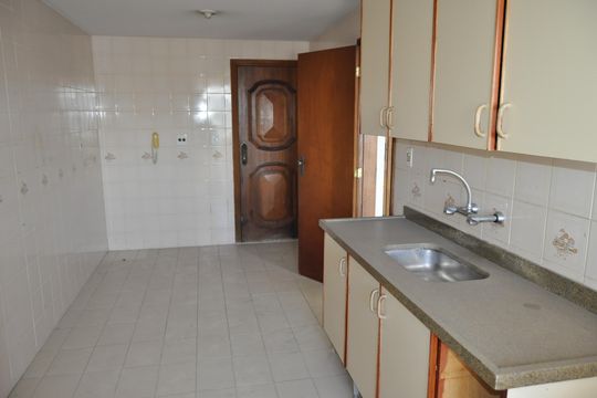 Cozinha de apartamento à venda com 2 quartos, 71m² em Engenho de Dentro, Rio de Janeiro