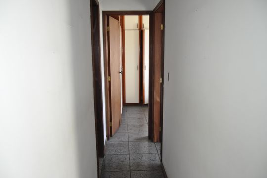 Corredor de apartamento à venda com 2 quartos, 71m² em Engenho de Dentro, Rio de Janeiro