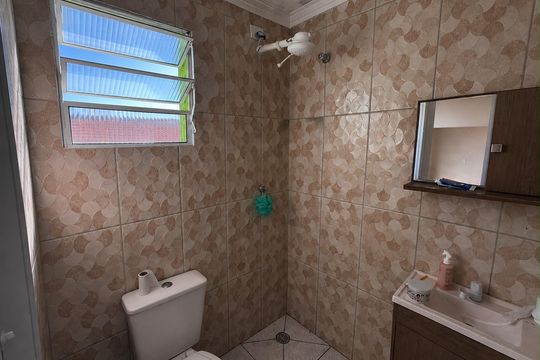 Banheiro de casa para alugar com 1 quarto, 50m² em Canindé, São Paulo