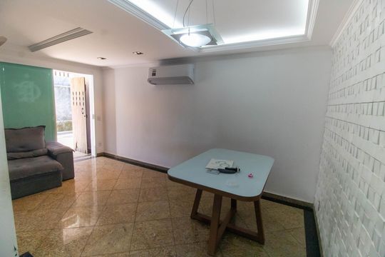 Sala de casa para alugar com 2 quartos, 100m² em Largo da Batalha, Niterói