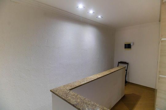 Hall de casa para alugar com 2 quartos, 100m² em Largo da Batalha, Niterói