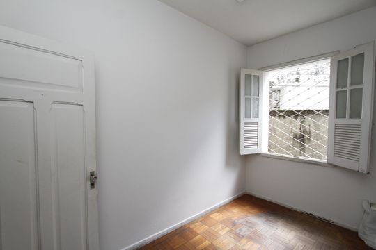 Quarto 3 de casa para alugar com 7 quartos, 120m² em Nova Suíça, Belo Horizonte