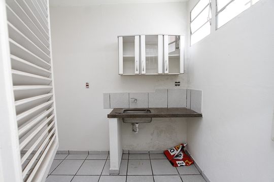 Cozinha de casa para alugar com 7 quartos, 120m² em Nova Suíça, Belo Horizonte