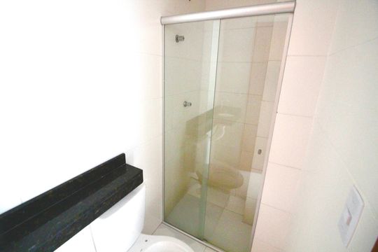 Banheiro de apartamento para alugar com 2 quartos, 40m² em Jardim Nordeste, São Paulo