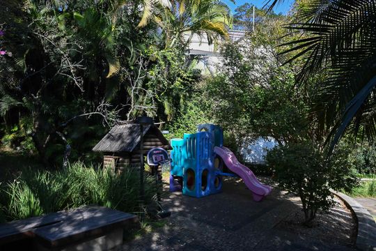 Playground Área Comum de casa de condomínio à venda com 4 quartos, 310m² em Fazenda Morumbi, São Paulo