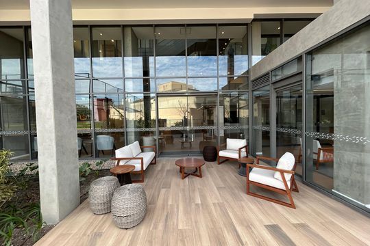 Área comum de kitnet/studio para alugar com 1 quarto, 45m² em Jardim Analia Franco, São Paulo