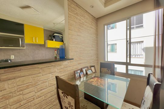 Cozinha de apartamento à venda com 2 quartos, 42m² em Vila Alzira, Guarulhos