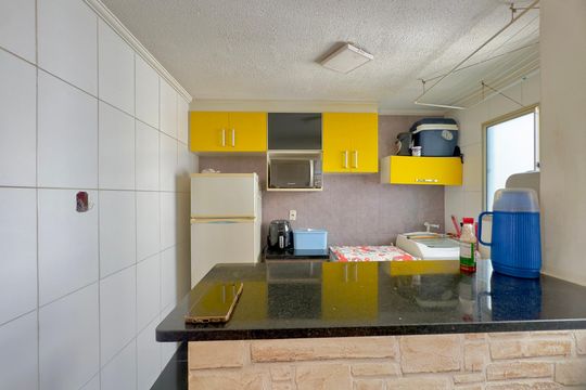 Cozinha de apartamento à venda com 2 quartos, 42m² em Vila Alzira, Guarulhos