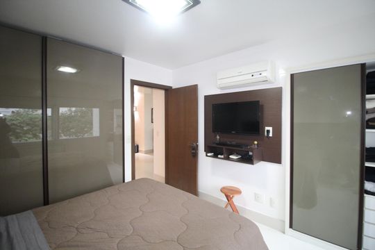 Quarto 1 de apartamento à venda com 1 quarto, 65m² em Auxiliadora, Porto Alegre