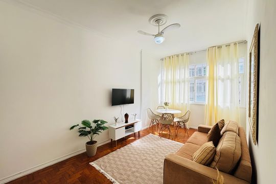 Apartamento para alugar com 2 quartos, 68m² em Copacabana, Rio de Janeiro