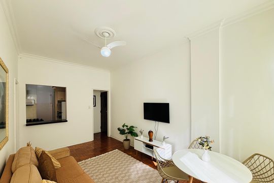 Apartamento para alugar com 2 quartos, 68m² em Copacabana, Rio de Janeiro