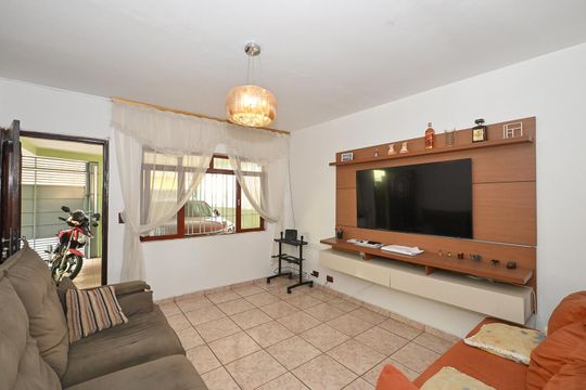 Casa para alugar com 2 quartos, 360m² em Jardim Piracuama, São Paulo