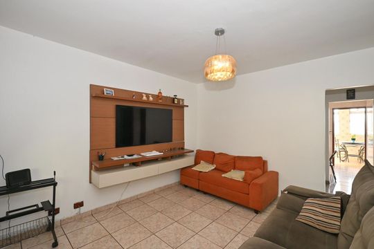 Sala de casa para alugar com 2 quartos, 360m² em Jardim Piracuama, São Paulo