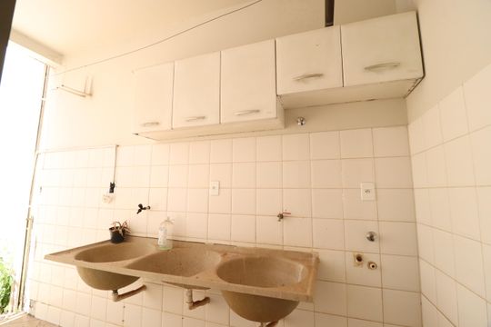 Área de Serviço de casa para alugar com 5 quartos, 270m² em Vigilato Pereira, Uberlândia