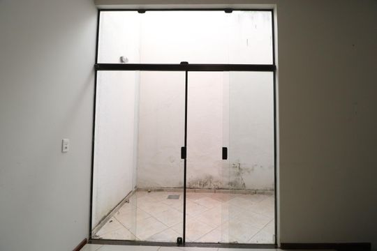 Jardim de Inverno de casa para alugar com 5 quartos, 270m² em Vigilato Pereira, Uberlândia