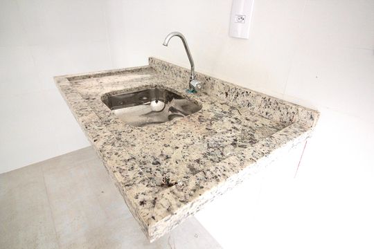 Cozinha de apartamento à venda com 2 quartos, 30m² em Cidade Antônio Estêvão de Carvalho, São Paulo