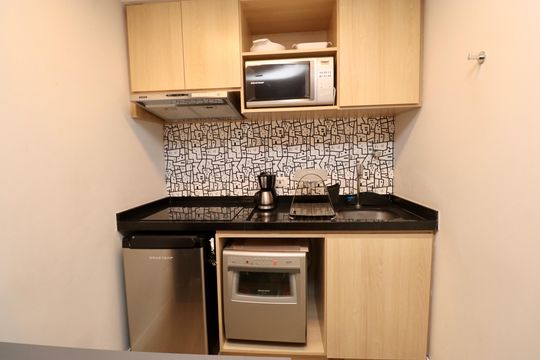 Cozinha de kitnet/studio para alugar com 1 quarto, 44m² em Caminho das Árvores, Salvador
