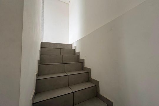 Escada de apartamento à venda com 2 quartos, 50m² em Parque Novo Oratório, Santo André