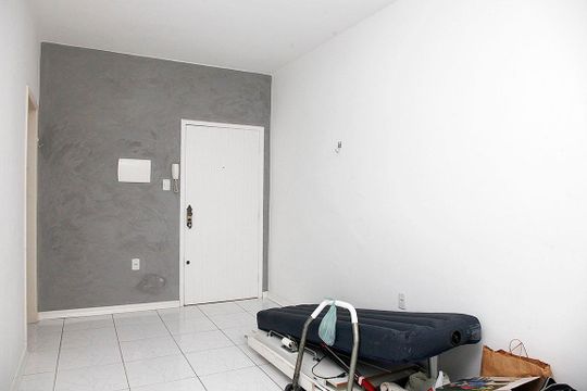 Sala de apartamento à venda com 1 quarto, 68m² em Farroupilha, Porto Alegre
