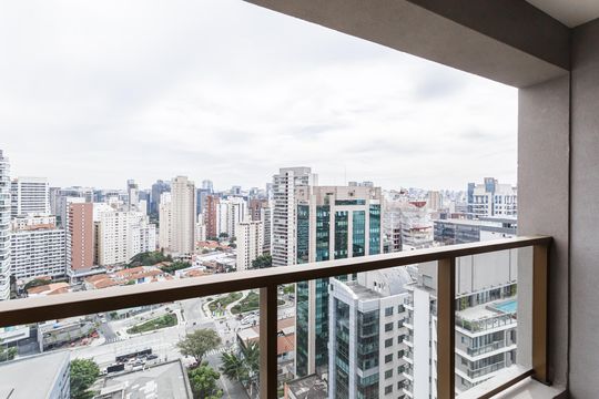 Varanda de kitnet/studio para alugar com 1 quarto, 29m² em Vila Nova Conceição, São Paulo