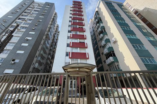 Fachada de apartamento para alugar com 1 quarto, 59m² em Aparecida, Santos