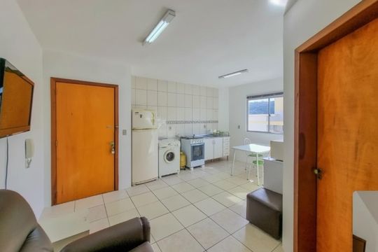 Sala de kitnet/studio para alugar com 1 quarto, 42m² em Vila Nova, Novo Hamburgo