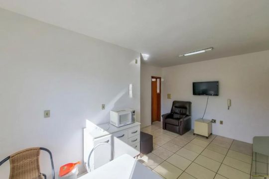 Sala de kitnet/studio para alugar com 1 quarto, 42m² em Vila Nova, Novo Hamburgo