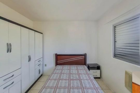 Quarto de kitnet/studio para alugar com 1 quarto, 42m² em Vila Nova, Novo Hamburgo