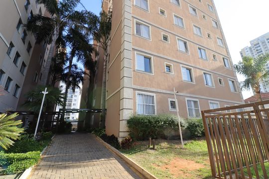 Fachada do bloco de apartamento para alugar com 2 quartos, 50m² em Socorro, São Paulo