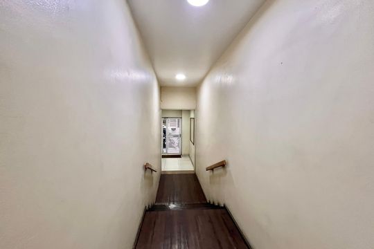 Escada de apartamento à venda com 2 quartos, 90m² em Leme, Rio de Janeiro