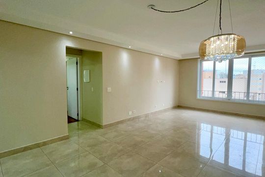Apartamento para alugar com 3 quartos, 135m² em Vila Mariana, São Paulo