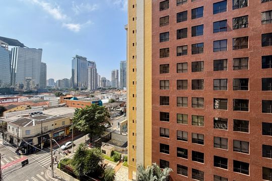 Vista Quarto 1 de apartamento para alugar com 2 quartos, 84m² em Chácara Santo Antônio (zona Sul), São Paulo