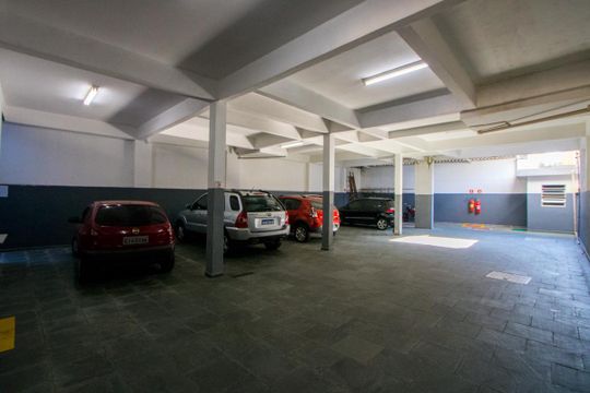 Garagem de apartamento à venda com 2 quartos, 72m² em Parque Bandeirante, Santo André