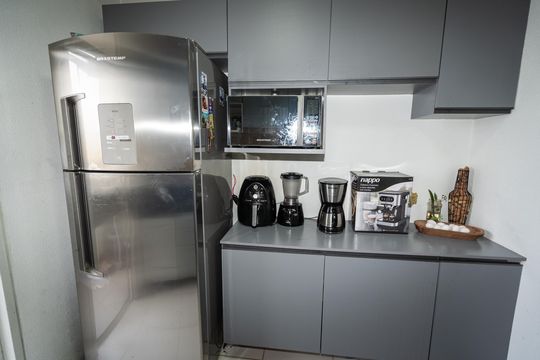 Cozinha de apartamento para alugar com 1 quarto, 45m² em Humaitá, Porto Alegre