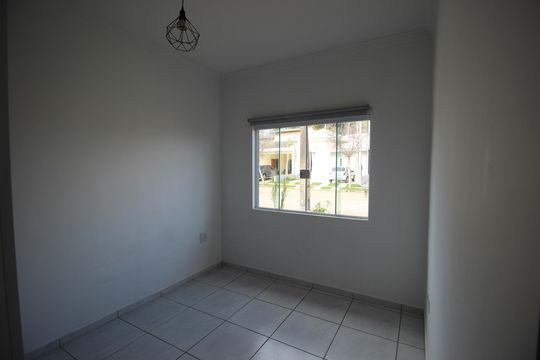 Casa de Condomínio para alugar com 3 quartos, 104m² em Loteamento Dinora Rosa, Sorocaba
