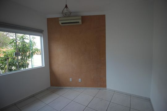 Casa de Condomínio para alugar com 3 quartos, 104m² em Loteamento Dinora Rosa, Sorocaba
