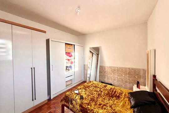 Apartamento à venda com 3 quartos, 196m² em Pompéia, Belo Horizonte