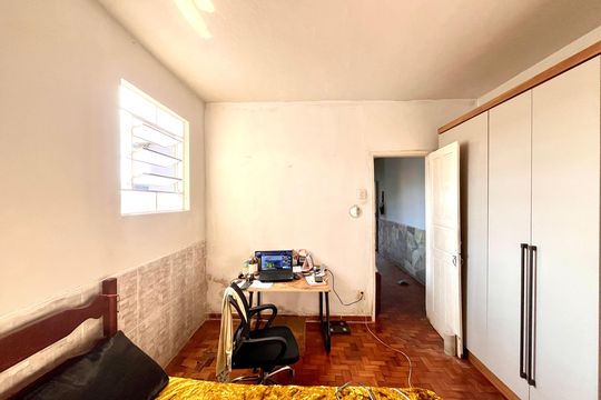 Apartamento à venda com 3 quartos, 196m² em Pompéia, Belo Horizonte