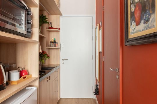 Cozinha de kitnet/studio para alugar com 1 quarto, 24m² em Consolação, São Paulo