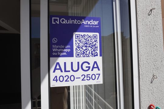Fachada plaquinha JHAR -879 de apartamento para alugar com 2 quartos, 60m² em Parque Universitario, Americana