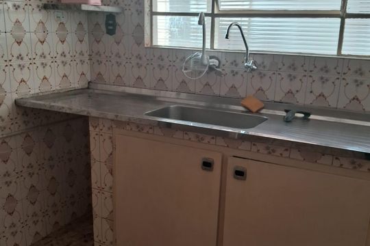 Cozinha de casa para alugar com 2 quartos, 180m² em Jardim Bonfiglioli, Jundiaí