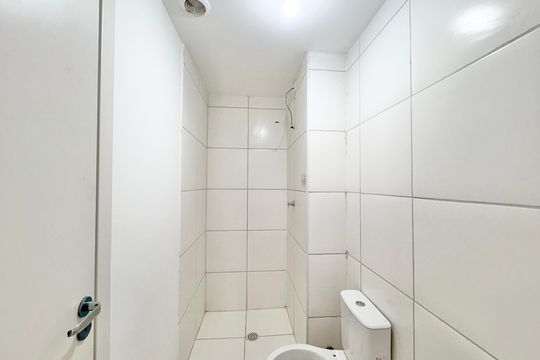 Banheiro de apartamento para alugar com 2 quartos, 34m² em Vila Pirituba, São Paulo